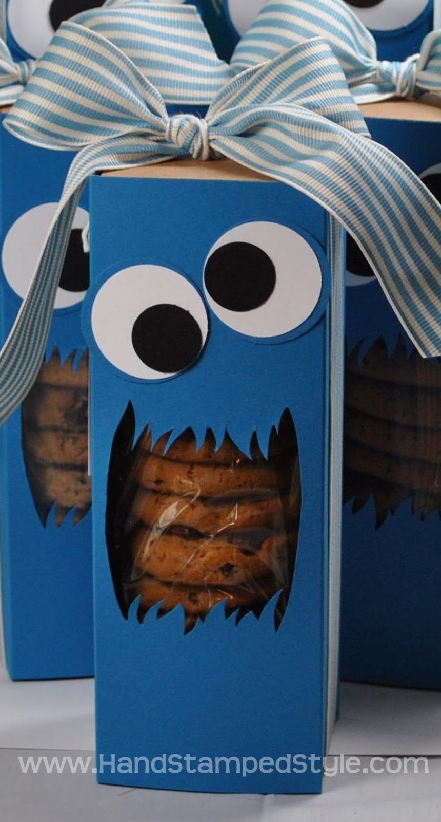 15-cookie-monster-treat-box