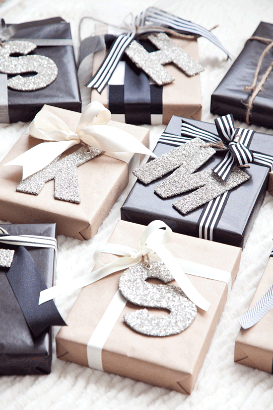 6-personalized-christmas-wrapping