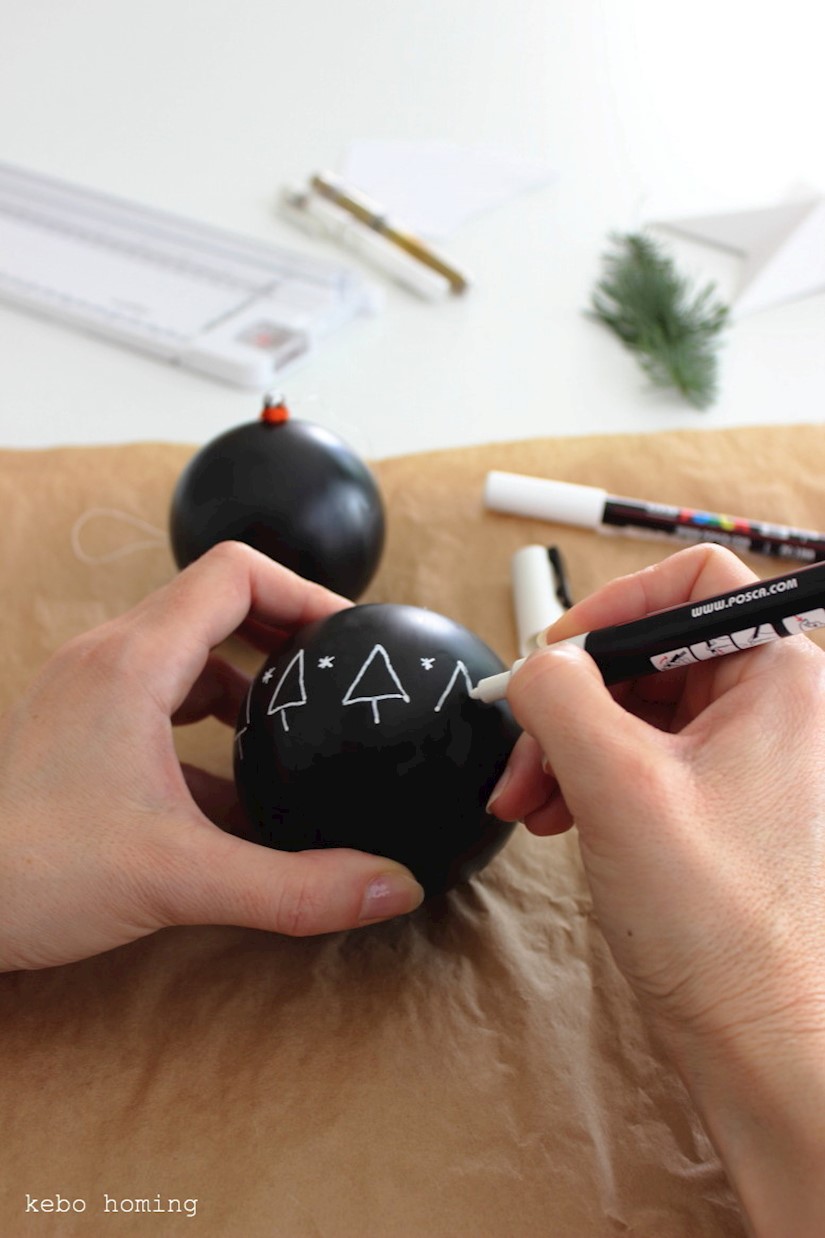 black diy baubles