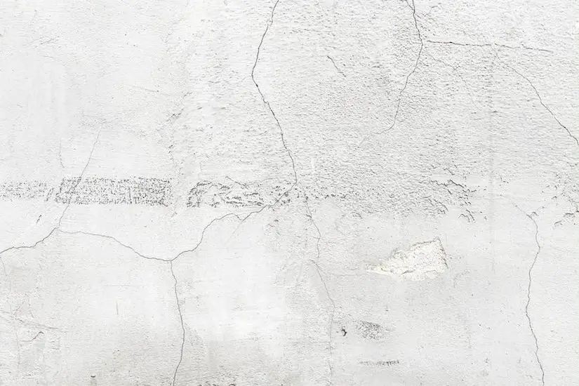 texture cracks on the white wall