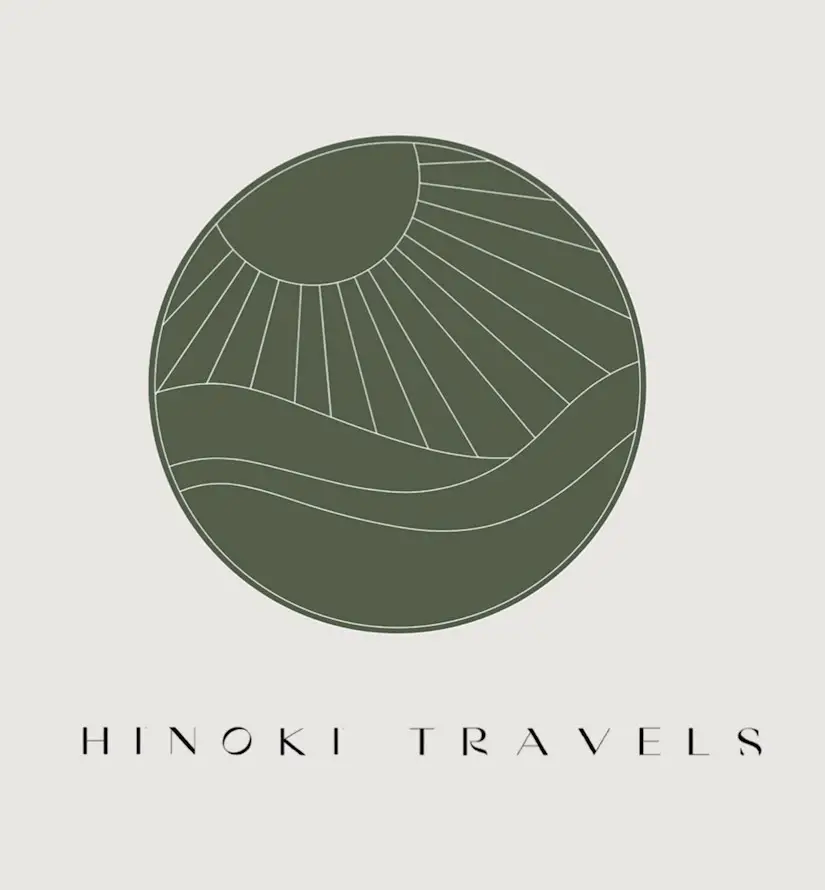 travel logo minimalist