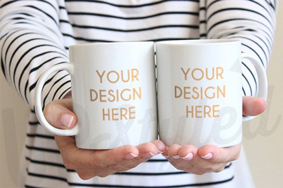 two white mugs mock up